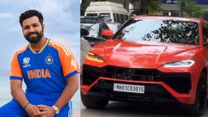 రోహిత్ శర్మ కొత్త కారు.. వామ్మో అన్ని కోట్లా?