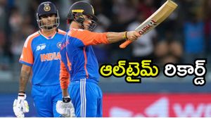 చరిత్ర సృష్టించిన అభిషేక్ శర్మ.. ఆ పాక్ ఆటగాడి రికార్డ్ బద్దలు!