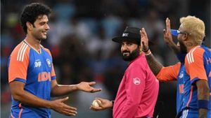 గంభీర్ కాదు.. అతని వల్లే ఈ అద్భుత బౌలింగ్ ప్రదర్శన: శివమ్ దూబే