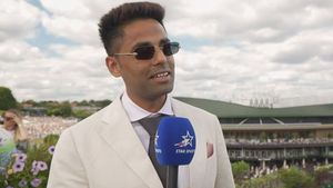 అతనే నా ఫేవరేట్ తెలుగు హీరో: సూర్యకుమార్ యాదవ్