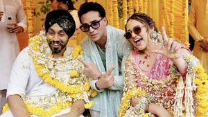 పెళ్లి సందడిలో కుటుంబం.. కాన్పూర్‌లో పరుగుల వేటలో అభిషేక్!