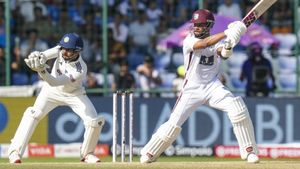 ఫాలోఆన్‌కు వెస్టిండీస్ ఘాటు జవాబు.. భారత్‌కు టెన్షన్!