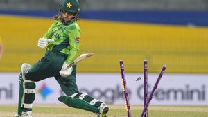 చిత్తుగా ఓడిన పాకిస్థాన్