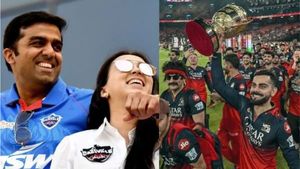 RCB ఫ్రాంచైజీ‌పై కన్నేసిన అదానీ గ్రూప్.. రేసులో ఢిల్లీ కో ఓనర్!