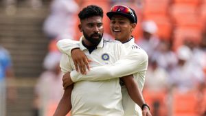 IND vs WI: చరిత్ర సృష్టించిన మహమ్మద్ సిరాజ్!