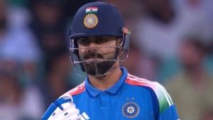 IND vs AUS: సింగిల్‌కే సెంచరీలా ఫీలైన కోహ్లీ.. రోహిత్‌తో కలిసి సెలెబ్రేట్!(వీడియో)