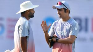 గంభీర్‌ భవితవ్యంపై బీసీసీఐ కీలక నిర్ణయం!