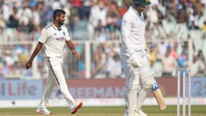 IND vs SA: కుప్పకూలిన సౌతాఫ్రికా.. భారత్ లక్ష్యం ఎంతంటే..?