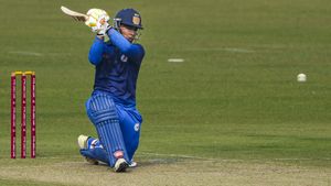 అట్టర్ ఫ్లాప్: పాకిస్థాన్ ముందు చేతులెత్తేసిన బుడ్డోడు!