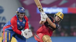 WPL 2026: వరుసగా నాలుగో విజయం.. ఆర్సీబీ గెలుపు సీక్రెట్ చెప్పేసిన కెప్టెన్!