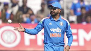 రోహిత్ ఫ్యాన్స్‌కు గుడ్ న్యూస్: ఖాతాలో మరో అరుదైన ఘనత!