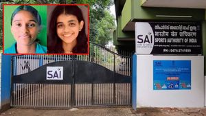 ఒకే గది.. ఒకే ఫ్యాన్.. ఇద్దరు అథ్లెట్లు సూసైడ్!