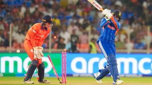 7 మ్యాచ్‌ల్లో 5 డకౌట్లు.. అభిషేక్ శర్మ చెత్త రికార్డ్!