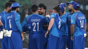 ఆఫ్ఘనిస్తాన్ జట్టు సభ్యుడికి గుండెపోటు.. ఆస్పత్రికి పరుగులు తీసిన రషీద్ ఖాన్!