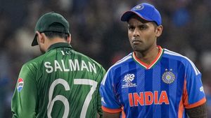 పాక్‌తో ఫైనలా? అది వేస్ట్ ముచ్చట.. ఓర్నీ.. గాలి తీసేసిండు బ్రో!