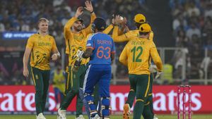 భారత్ ఓటమిపై నోరుపారేసుకున్న పాక్ మాజీ క్రికెటర్!