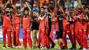 తండ్రిని కోల్పోయిన విషాదంలో RCB స్టార్