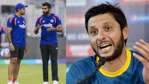 ఇది చిన్న మెదడు ఆలోచన!: పీసీబీపై అఫ్రిది ఫైర్!!