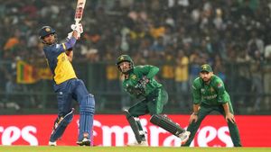 T20 World Cup 2026: పాక్‌ను గెలిపించిన అంపైర్..!