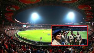 రూ.10 లక్షల కోసం చిన్నస్వామి స్టేడియంలో విధ్వంసం.. ఇద్దరు అరెస్ట్!