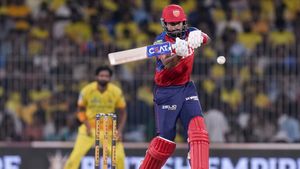 తేలిపోయిన సీఎస్కే బౌలర్లు.. సొంత గడ్డపై చెన్నై చిత్తు!