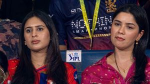 Sara Tendulkar: చిన్నస్వామిలో వదిన-మరదళ్ల సందడి!