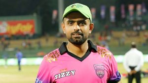 మళ్లీ అతడికే 'బలి పశువు' కిరీటం?