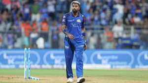 హార్దిక్ పాండ్యాకు మరో షాక్!