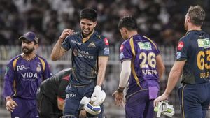 మూడు జట్లు అవుట్.. ప్లేఆఫ్స్ వేటలో కోల్‌కతా ట్విస్ట్!