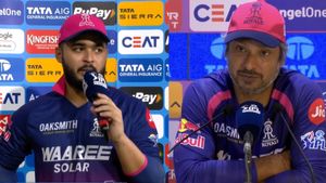 కెప్టెన్ ఒకలా.. కోచ్ మరోలా! రాజస్థాన్ రాయల్స్‌లో అంతర్గత విభేదాలు?