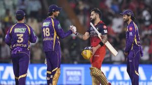 IPL 2026: ఆ జట్టుకు ఒక్క శాతమే ఛాన్స్.. టాప్-4లో నిలిచే జట్లు ఇవే!