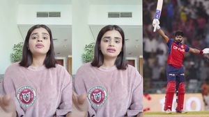 ఆఫీస్‌కు ఫోన్ చేసి తిట్టడం.. ఇదెక్కడి 'ఫ్యానిజం' రా బాబు?
