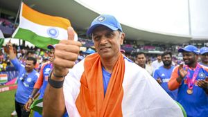 ద్రవిడ్ కెరీర్‌ను కాపాడింది నేనే.. లేదంటే అప్పుడే ఖతమైపోయేది: మాజీ కెప్టెన్