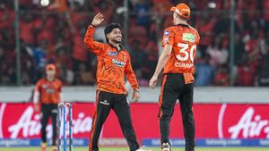 ఐపీఎల్‌లో చరిత్ర సృష్టించిన సన్‌రైజర్స్ హైదరాబాద్!