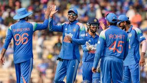 ICC Rankings: కోహ్లీని వెనక్కినెట్టిన శుభ్‌మన్ గిల్.. రోహిత్ ర్యాంక్ ఎంతంటే.?