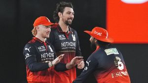 IPL 2026: టీమ్ డేవిడ్‌పై నిషేధం.. ఎందుకంటే..?