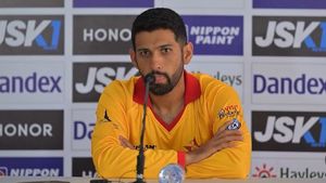 భారత్‌ను ఓడిస్తాం.. వైభవ్‌పై విమర్శలు సరికాదు: జింబాబ్వే కెప్టెన్