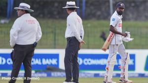 IND vs SL: శ్రీలంక బ్యాటర్‌పై ఐసీసీ చర్యలు.. ఎందుకంటే?