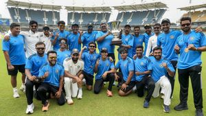ఇషాన్ కిషన్ ఊచకోత.. 13 ఏళ్ల తర్వాత ఛాంపియన్‌గా ఈస్ట్ జోన్!