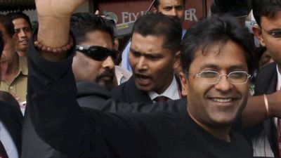 “Call Me”: Lalit Modi Mocks Sunrisers After Abrar Ahmed Signing Sparks Backlash