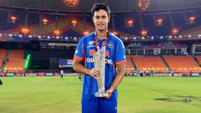 Shivam Dube Travels by Train in Disguise After India’s T20 World Cup 2026 Triumph