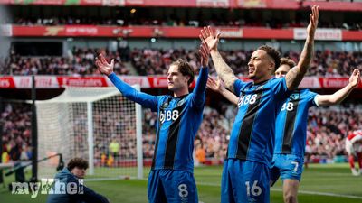 Arsenal Suffer 2-1 Defeat As Bournemouth Twist Title Race Push