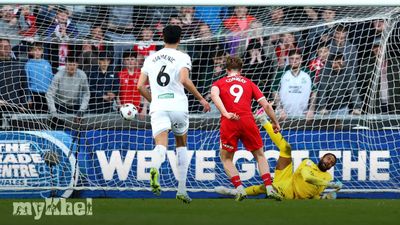 Swansea City Middlesbrough 2-2 Draw Keeps Promotion Hopes Alive In Championship