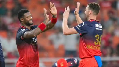 ಆರ್‌ಸಿಬಿ ತಂಡಕ್ಕೆ ಬ್ಯಾಡ್ ನ್ಯೂಸ್: ಇನ್ನು ಚೇತರಿಸಿಕೊಳ್ಳದ ವೇಗಿ 