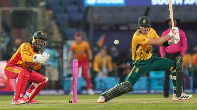 ದಕ್ಷಿಣ ಆಫ್ರಿಕಾಕ್ಕೆ 5 ವಿಕೆಟ್‌ ಜಯ: ಜಿಂಬಾಬ್ವೆಗೆ ನಿರಾಸೆ 