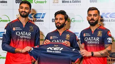 IPL 2026: ആര്‍സിബിക്ക് 8ന്റെ പണി!! ആദ്യത്തെ കുറച്ചു കളി തോല്‍ക്കും? ഈ നഷ്ടം നികത്തുക അസാധ്യം