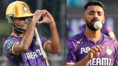 IPL 2026: വരുണിനെ 'പഞ്ഞിക്കിട്ടു'!! നൂറടിച്ച് രഘുവംശി, രഹാനെ ഫ്‌ളോപ്പ്'; കെകെആറില്‍ റണ്‍മഴ