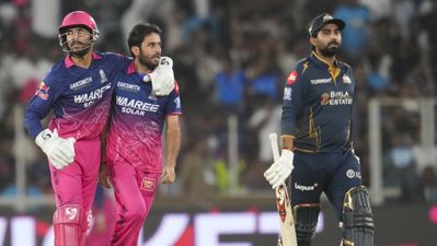 IPL 2026: ക്യാപ്റ്റനെപ്പോലും തിരുത്തിയ ബുദ്ധി, രാജസ്ഥാനിലെ ഈ പുപ്പുലിയാകണം അടുത്ത നായകൻ, പുകഴ്ത്തി മുൻ താരം