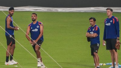 IND vs ENG: எனக்கு விக்கெட்டு வேண்டும்.. அரையிறுதிக்கு முன் பேய் போல் பயிற்சி செய்யும் வருண் சக்கரவர்த்தி