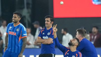 IND vs NZ : இறுதி போட்டி எந்த சேனல், ஓடிடியில் காணலாம்? நேரம், பிட்ச் ரிப்போர்ட், ரிசர்வ் டே விவரம்